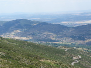 Pohľad na sever z priesmyku 06.06.2015, 14:16 - 17 hod. 