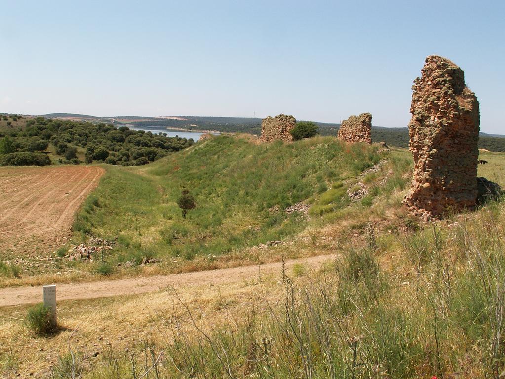 Ruiny hradu Fontanillas de Castro.